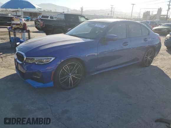 2019 BMW 3 Series 330i with VIN WBA5R1C52KAK06911, listed as a Copart auction lot 71727795 with 81,247 mi miles and Salvage title. Bid and sale history available at DreamBid. Image 1.