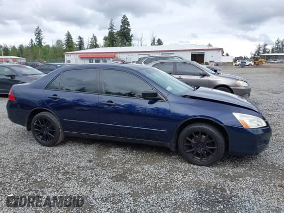 2006 Honda Accord VP с VIN 1HGCM56106A014404, выставлен на аукционе IAAI как лот 42272931 с пробегом 250 894 миль миль и . История ставок и продаж доступна на DreamBid. Изображение 13.