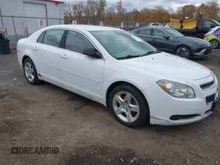 2010 Chevrolet Malibu 1LS с VIN 1G1ZB5EB8AF223368, выставлен на аукционе IAAI как лот 43513511 с пробегом 146 928 миль миль и . История ставок и продаж доступна на DreamBid. Изображение 1.