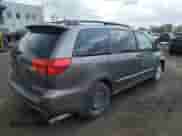 2004 Toyota Sienna XLE z VIN 5TDBA22C84S005135, wystawiony jako Copart lot #60681885 z przebiegiem 268 909 mil mil oraz Szkoda całkowita • Salvage title. Historia ofert i sprzedaży dostępna na DreamBid. Obrazek 3.