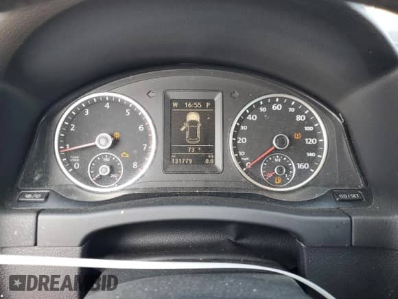 2013 Volkswagen Tiguan SE z VIN WVGAV3AXXDW606925, wystawiony jako Copart lot #64238585 z przebiegiem 131 779 mil mil oraz Szkoda całkowita • Salvage title. Historia ofert i sprzedaży dostępna na DreamBid. Obrazek 9.