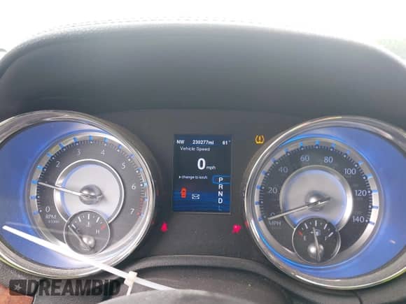 2014 Chrysler 300 с VIN 2C3CCARGXEH216732, выставлен на аукционе IAAI как лот 42317060 с пробегом 230 277 миль миль и . История ставок и продаж доступна на DreamBid. Изображение 7.