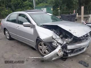 2007 Honda Accord EX-L with VIN 1HGCM56847A026117, listed as a IAAI auction lot 43019827 with 224,015 mi miles and . Bid and sale history available at DreamBid. Image 1.