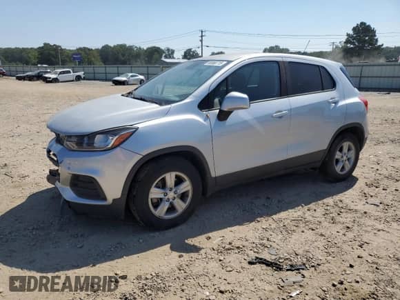 2020 Chevrolet Trax LS с VIN 3GNCJKSB0LL194497, выставлен на аукционе Copart как лот 80880715 с пробегом 77 214 миль миль и Списание • Salvage title. История ставок и продаж доступна на DreamBid. Изображение 1.