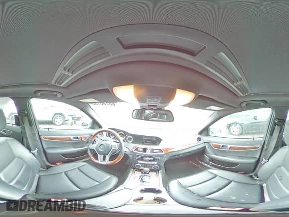 2012 Mercedes-Benz C 300 Sport z VIN WDDGF8BB0CF897287, wystawiony jako Copart lot #80288735 z przebiegiem 37 470 mil mil oraz Szkoda całkowita • Salvage title. Historia ofert i sprzedaży dostępna na DreamBid. Obrazek 14.