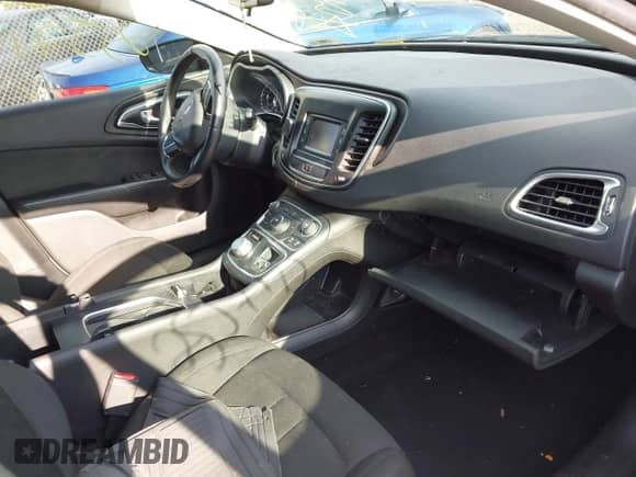 2017 Chrysler 200 Touring с VIN 1C3CCCFB1HN507765, выставлен на аукционе IAAI как лот 42776384 с пробегом Не указан миль и . История ставок и продаж доступна на DreamBid. Изображение 5.