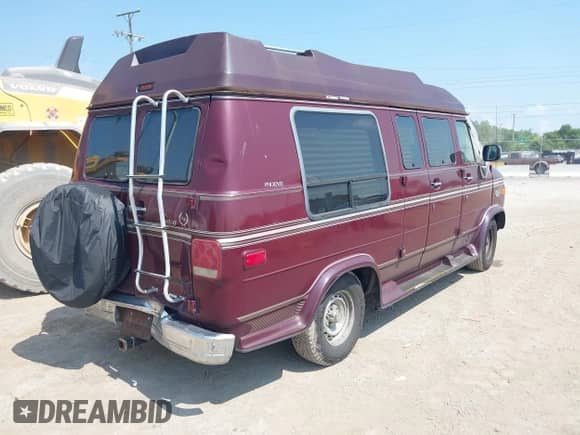 1995 Chevrolet Chevy Van with VIN 1GBEG25K0SF183783, listed as a IAAI auction lot 42604771 with 194,068 mi miles and . Bid and sale history available at DreamBid. Image 4.