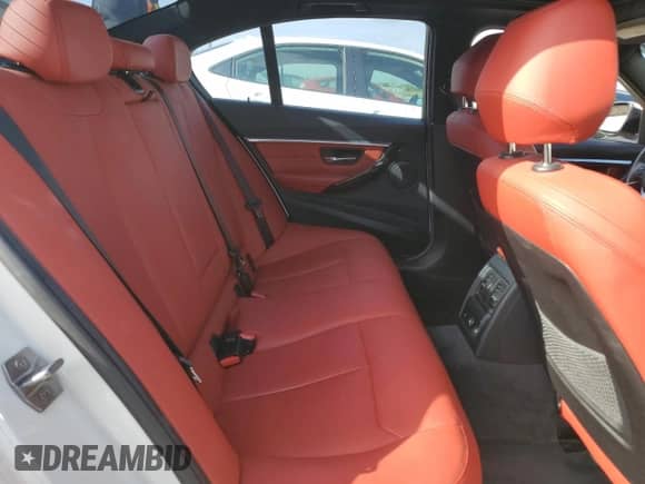 2016 BMW 3 Series 328i xDrive z VIN WBA8E3G52GNT77754, wystawiony jako Copart lot #89863865 z przebiegiem 81 336 mil mil oraz Szkoda całkowita • Salvage title. Historia ofert i sprzedaży dostępna na DreamBid. Obrazek 10.