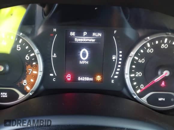 2017 Jeep Renegade Latitude z VIN ZACCJABB9HPF72060, wystawiony jako IAAI lot #43168388 z przebiegiem 54 259 mil mil oraz . Historia ofert i sprzedaży dostępna na DreamBid. Obrazek 16.