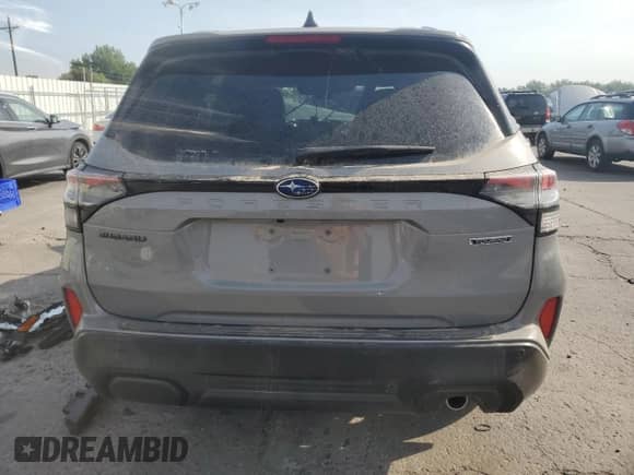 2025 Subaru Forester Touring z VIN JF2SLDTC7SH452580, wystawiony jako Copart lot #68940175 z przebiegiem 5 250 mil mil oraz Szkoda całkowita • Salvage title. Historia ofert i sprzedaży dostępna na DreamBid. Obrazek 6.