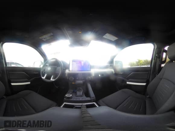 2024 Toyota Tacoma TRD Off Road с VIN 3TMLB5JN8RM009103, выставлен на аукционе IAAI как лот 43210758 с пробегом 14 193 миль миль и . История ставок и продаж доступна на DreamBid. Изображение 21.
