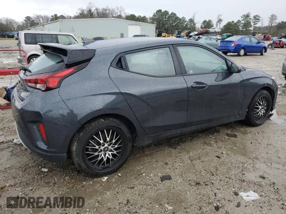 2019 Hyundai Veloster 2.0 z VIN KMHTG6AF3KU018000, wystawiony jako Copart lot #81749623 z przebiegiem 101 165 mil mil oraz . Historia ofert i sprzedaży dostępna na DreamBid. Obrazek 3.