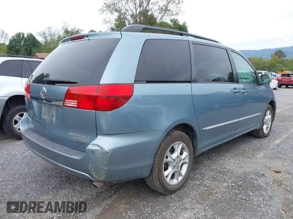 2004 Toyota Sienna XLE z VIN 5TDBA22C44S025060, wystawiony jako IAAI lot #43325185 z przebiegiem 230 015 mil mil oraz . Historia ofert i sprzedaży dostępna na DreamBid. Obrazek 6.