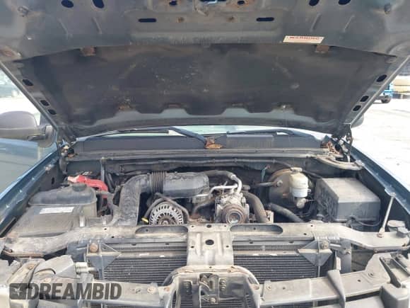 2007 GMC Sierra 1500 Work Truck z VIN 1GTEK14X07Z624531, wystawiony jako IAAI lot #42739758 z przebiegiem 207 360 mil mil oraz . Historia ofert i sprzedaży dostępna na DreamBid. Obrazek 10.