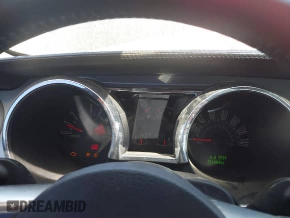 2007 Ford Mustang GT Deluxe с VIN 1ZVHT82H775304514, выставлен на аукционе IAAI как лот 43080644 с пробегом 221 004 миль миль и . История ставок и продаж доступна на DreamBid. Изображение 7.