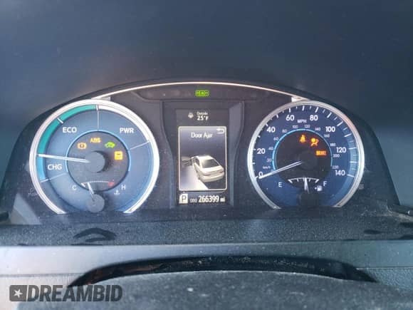 2017 Toyota Camry Hybrid LE с VIN 4T1BD1FKXHU214229, выставлен на аукционе Copart как лот 82687945 с пробегом 266 399 миль миль и Чистый • Clean title. История ставок и продаж доступна на DreamBid. Изображение 9.