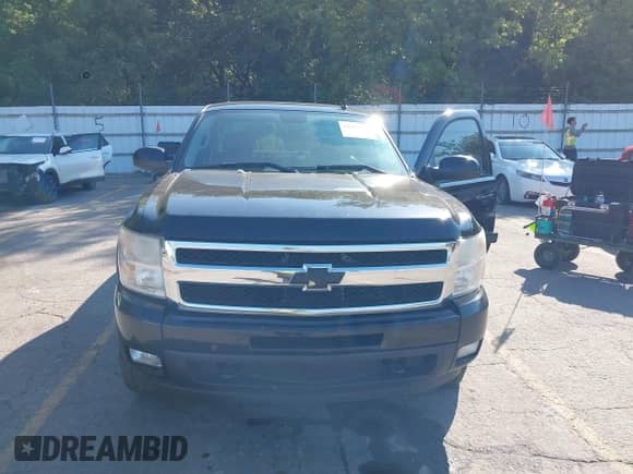 2011 Chevrolet Silverado 1500 LTZ with VIN 3GCUKTE2XBG259942, listed as a IAAI auction lot 43181017 with 219,497 mi miles and . Bid and sale history available at DreamBid. Image 12.