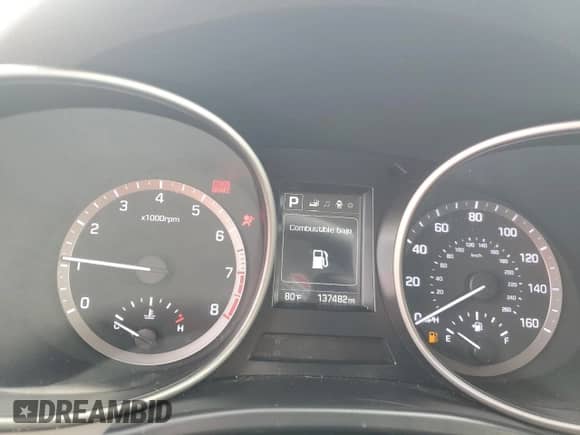 2017 Hyundai Santa Fe SE z VIN KM8SMDHF9HU209346, wystawiony jako Copart lot #82299445 z przebiegiem 137 482 mil mil oraz Szkoda całkowita • Salvage title. Historia ofert i sprzedaży dostępna na DreamBid. Obrazek 9.