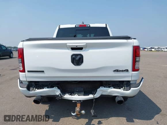 2020 Ram 1500 Lone Star z VIN 1C6SRFFT5LN282802, wystawiony jako IAAI lot #42886400 z przebiegiem 88 576 mil mil oraz . Historia ofert i sprzedaży dostępna na DreamBid. Obrazek 16.