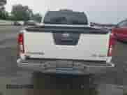 2021 Nissan Frontier SV z VIN 1N6ED0EB3MN702842, wystawiony jako Copart lot #67133295 z przebiegiem 49 398 mil mil oraz Szkoda całkowita • Salvage title. Historia ofert i sprzedaży dostępna na DreamBid. Obrazek 6.