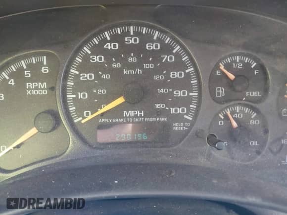 2001 Chevrolet Tahoe LT z VIN 1GNEC13T71J184865, wystawiony jako IAAI lot #41799799 z przebiegiem 290 196 mil mil oraz . Historia ofert i sprzedaży dostępna na DreamBid. Obrazek 7.