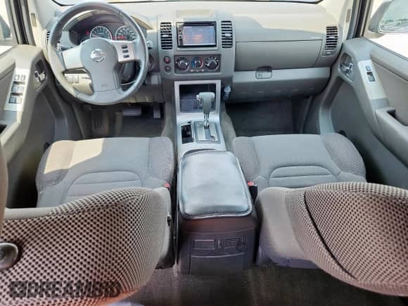 2011 Nissan Pathfinder S z VIN 5N1AR1NN6BC633927, wystawiony jako Copart lot #71745755 z przebiegiem 156 172 mil mil oraz Szkoda całkowita • Salvage title. Historia ofert i sprzedaży dostępna na DreamBid. Obrazek 8.