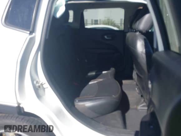 2019 Jeep Compass Limited with VIN 3C4NJDCB5KT827375, listed as a IAAI auction lot 43354393 with 122,355 mi miles and . Bid and sale history available at DreamBid. Image 8.