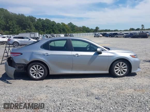 2019 Toyota Camry LE с VIN 4T1B11HK6KU755873, выставлен на аукционе IAAI как лот 43199112 с пробегом 210 493 миль миль и . История ставок и продаж доступна на DreamBid. Изображение 13.