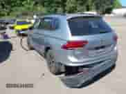 2021 Volkswagen Tiguan SE с VIN 3VV2B7AX0MM091976, выставлен на аукционе IAAI как лот 43062163 с пробегом 24 811 миль миль и . История ставок и продаж доступна на DreamBid. Изображение 3.