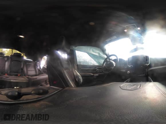 2022 Ram 1500 Laramie z VIN 1C6SRFJT6NN167135, wystawiony jako IAAI lot #43187483 z przebiegiem 130 552 mil mil oraz . Historia ofert i sprzedaży dostępna na DreamBid. Obrazek 19.