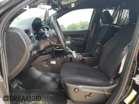 2024 Dodge Durango Pursuit z VIN 1C4RDJFG6RC147750, wystawiony jako Copart lot #63186105 z przebiegiem 4 803 mil mil oraz Szkoda całkowita • Salvage title. Historia ofert i sprzedaży dostępna na DreamBid. Obrazek 7.