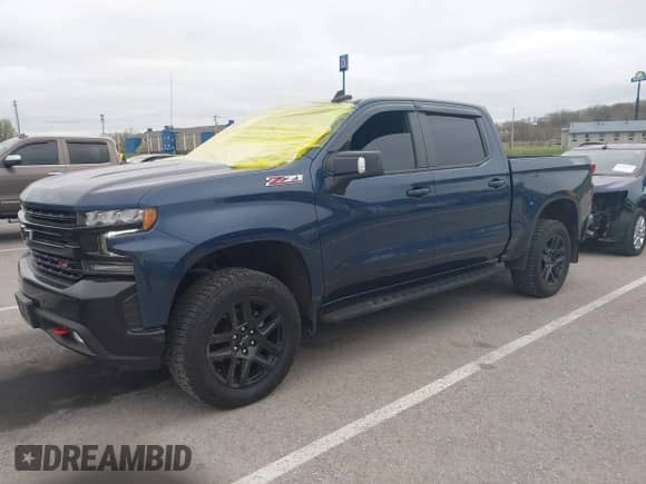 2022 Chevrolet Silverado 1500 LT Trail Boss z VIN 1GCPYFED7NZ188749, wystawiony jako IAAI lot #41905503 z przebiegiem 49 383 mil mil oraz . Historia ofert i sprzedaży dostępna na DreamBid. Obrazek 2.