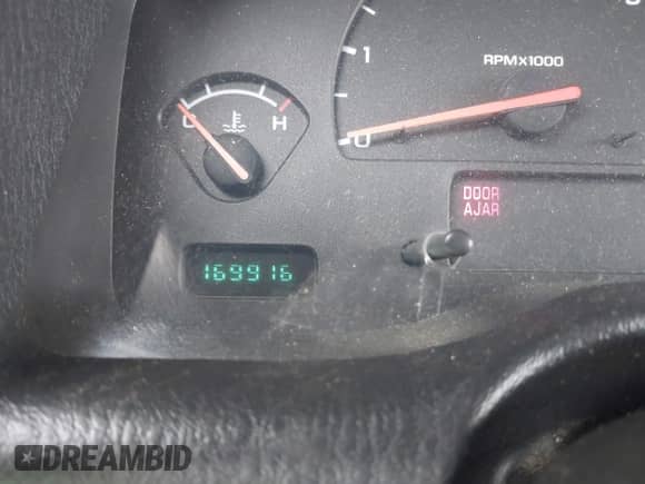 2003 Dodge Durango Sport с VIN 1D4HR38N13F590790, выставлен на аукционе IAAI как лот 42367381 с пробегом 169 207 миль миль и . История ставок и продаж доступна на DreamBid. Изображение 14.