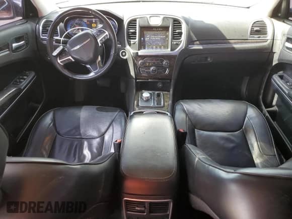 2015 Chrysler 300 C with VIN 2C3CCAET3FH739529, listed as a Copart auction lot 47520495 with 151,096 mi miles and Salvage title. Bid and sale history available at DreamBid. Image 8.