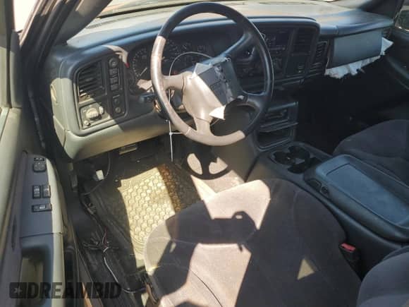 2002 GMC Sierra 1500 SLE with VIN 1GTEK19T02E203754, listed as a Copart auction lot 71672985 with 188,596 mi miles and Salvage title. Bid and sale history available at DreamBid. Image 8.