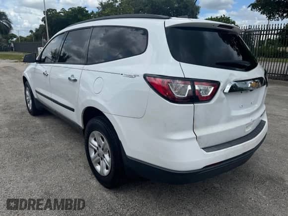 2016 Chevrolet Traverse LS z VIN 1GNKRFED2GJ236027, wystawiony jako Copart lot #71632494 z przebiegiem 117 234 mil mil oraz Szkoda całkowita • Salvage title. Historia ofert i sprzedaży dostępna na DreamBid. Obrazek 2.