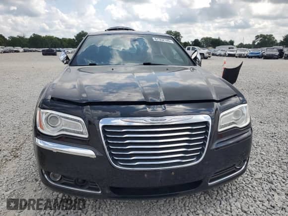2012 Chrysler 300 C с VIN 2C3CCAET2CH147390, выставлен на аукционе Copart как лот 67352145 с пробегом 151 790 миль миль и Списание • Salvage title. История ставок и продаж доступна на DreamBid. Изображение 5.