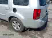 2009 Honda Pilot EX z VIN 5FNYF38419B021500, wystawiony jako IAAI lot #42821341 z przebiegiem 185 263 mil mil oraz . Historia ofert i sprzedaży dostępna na DreamBid. Obrazek 14.