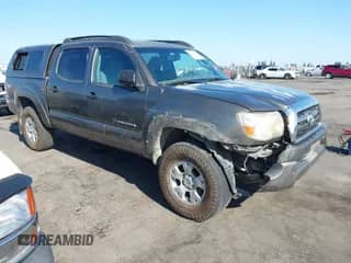 2010 Toyota Tacoma with VIN 3TMLU4EN1AM049963, listed as a IAAI auction lot 42974720 with 324,809 mi miles and . Bid and sale history available at DreamBid. Image 1.