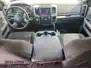 2019 Ram 1500 Lone Star z VIN 1C6RR6LT9KS697740, wystawiony jako Copart lot #64123985 z przebiegiem 60 289 mil mil oraz Czysty tytuł • Clean title. Historia ofert i sprzedaży dostępna na DreamBid. Obrazek 8.