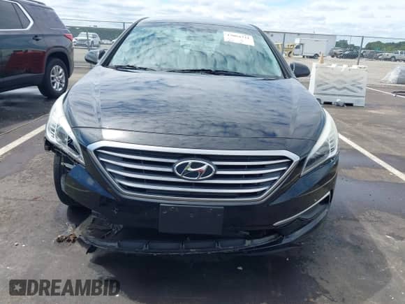 2017 Hyundai Sonata SE z VIN 5NPE24AF8HH566304, wystawiony jako IAAI lot #43064721 z przebiegiem 116 974 mil mil oraz . Historia ofert i sprzedaży dostępna na DreamBid. Obrazek 13.