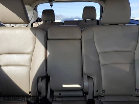 2019 Honda Pilot EX-L z VIN 5FNYF6H42KB028284, wystawiony jako Copart lot #84472905 z przebiegiem 138 609 mil mil oraz Szkoda całkowita • Salvage title. Historia ofert i sprzedaży dostępna na DreamBid. Obrazek 10.