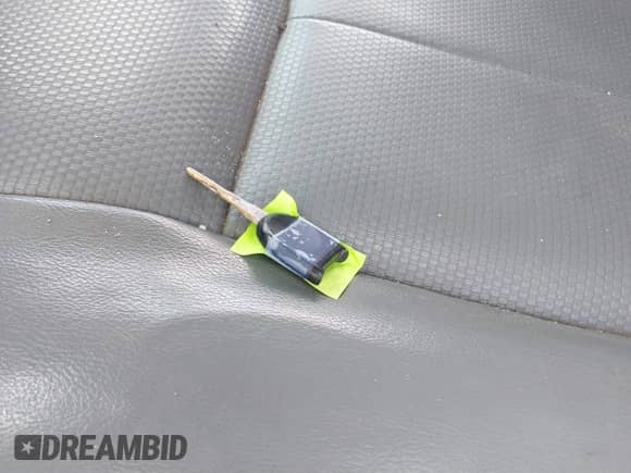 2013 Ford F-150 XL z VIN 1FTPF1CT6DKF11053, wystawiony jako IAAI lot #39828378 z przebiegiem 290 174 mil mil oraz . Historia ofert i sprzedaży dostępna na DreamBid. Obrazek 11.