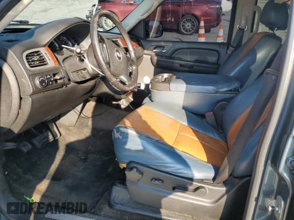 2008 Chevrolet Tahoe LS with VIN 1GNFC13C08R126564, listed as a Copart auction lot 69077705 with 335,121 mi miles and Salvage title. Bid and sale history available at DreamBid. Image 7.