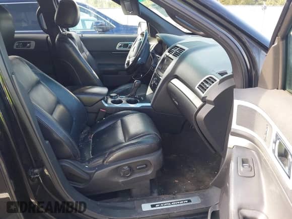 2013 Ford Explorer Sport с VIN 1FM5K8GT8DGB41888, выставлен на аукционе IAAI как лот 43245218 с пробегом 237 991 миль миль и . История ставок и продаж доступна на DreamBid. Изображение 5.