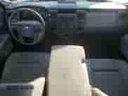 2013 Ford F-150 XL z VIN 1FTFX1EF3DFC99589, wystawiony jako Copart lot #80426975 z przebiegiem 186 667 mil mil oraz Szkoda całkowita • Salvage title. Historia ofert i sprzedaży dostępna na DreamBid. Obrazek 8.