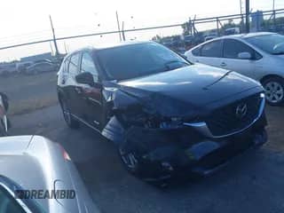 2025 Mazda CX-5 S Select with VIN JM3KFBBLXS0674290, listed as a IAAI auction lot 43138676 with 5,536 mi miles and . Bid and sale history available at DreamBid. Image 1.