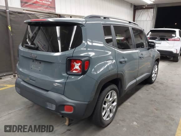 2018 Jeep Renegade Latitude with VIN ZACCJABB5JPH92642, listed as a IAAI auction lot 43253580 with 106,321 mi miles and . Bid and sale history available at DreamBid. Image 4.
