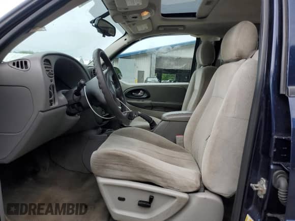 2008 Chevrolet TrailBlazer 1LT с VIN 1GNDT13S782112006, выставлен на аукционе Copart как лот 67108325 с пробегом 175 237 миль миль и Списание • Salvage title. История ставок и продаж доступна на DreamBid. Изображение 7.