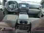 2018 Ford F-150 XL z VIN 1FTEW1CP5JFD31349, wystawiony jako Copart lot #85582915 z przebiegiem 96 674 mil mil oraz Szkoda całkowita • Salvage title. Historia ofert i sprzedaży dostępna na DreamBid. Obrazek 8.